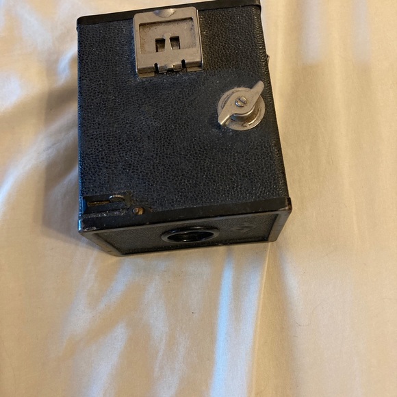 Vintage 1941 Agfa Cadet A - 8 Flash box camera - Picture 2 of 6